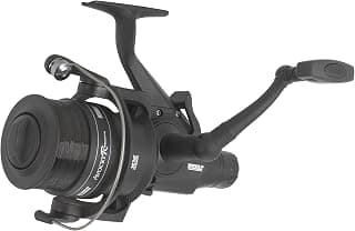 Mitchell Avocet Black Edition — carrete de carpa y bagre